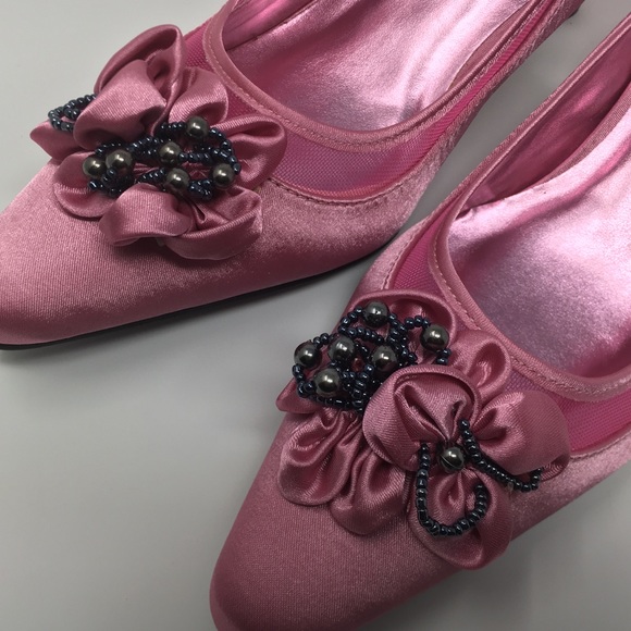 EY Boutique Women's Pink Satin 2.5 Inches Heel - Picture 12 of 16